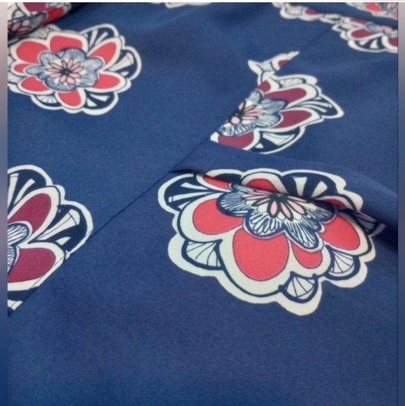 Express The Portofino Shirt Navy & Pink Floral Size SP - Picture 13 of 13